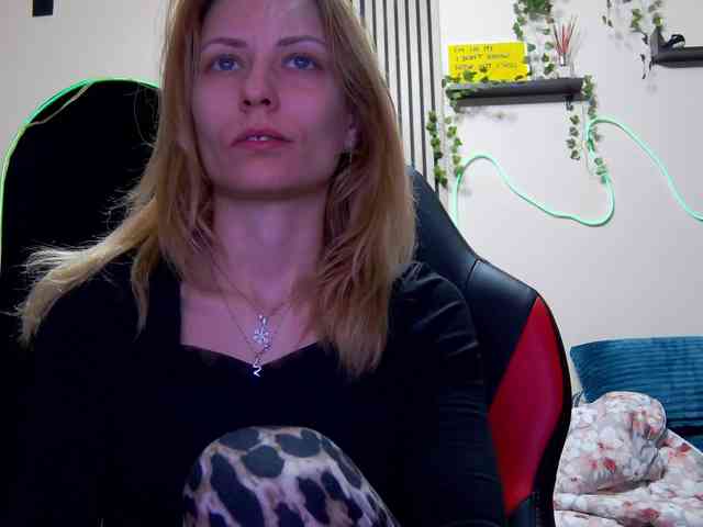 karo131324 webcam