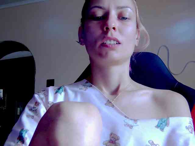 karo131324 webcam