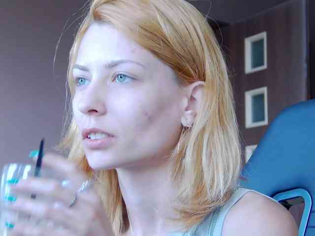 karo131324 webcam