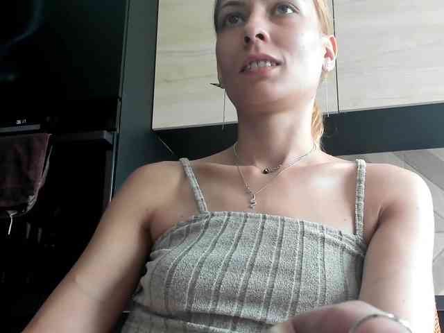 karo131324 webcam