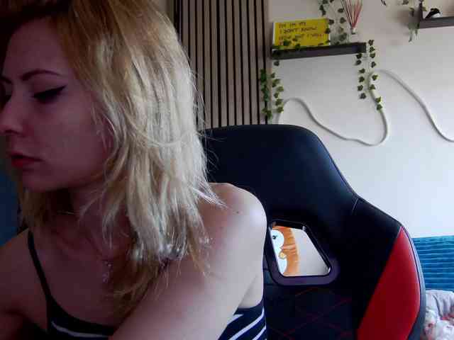 karo131324 webcam