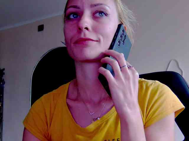 karo131324 webcam