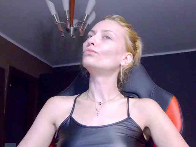 karo131324 webcam