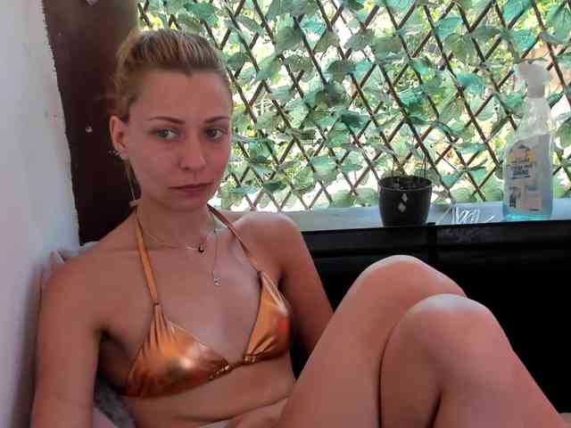 karo131324 webcam