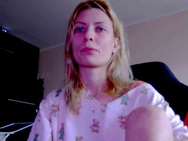 karo131324 webcam