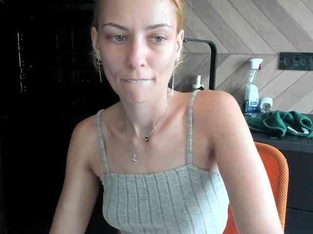 karo131324 webcam