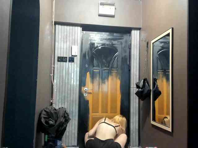 karo131324 webcam