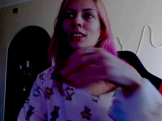 karo131324 webcam