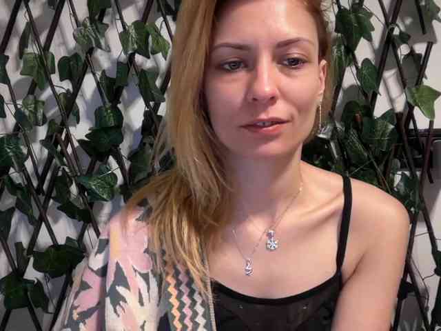 karo131324 webcam
