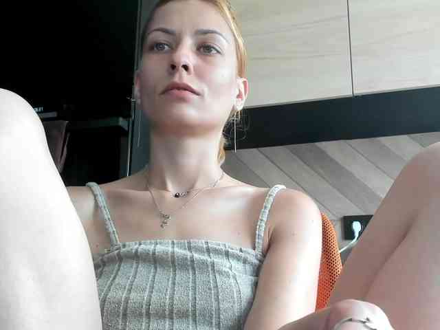 karo131324 webcam