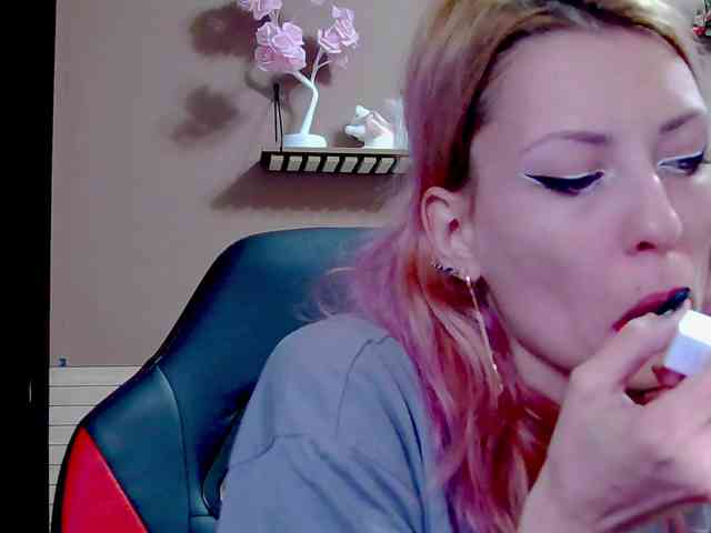 karo131324 webcam