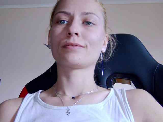 karo131324 webcam