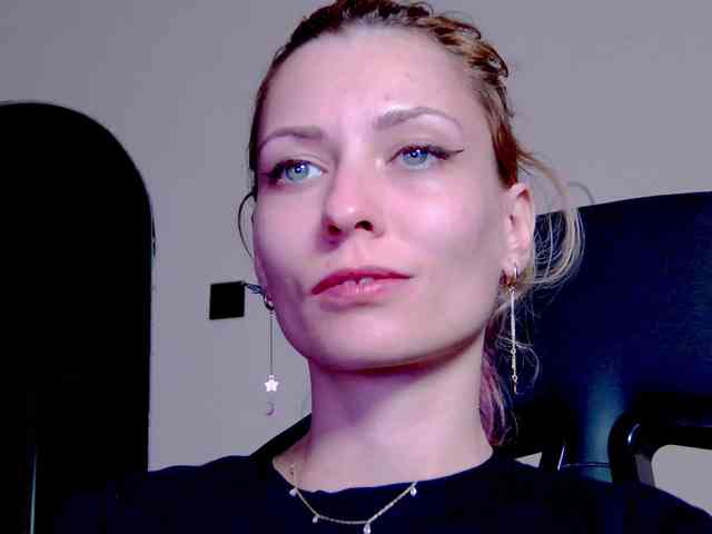 karo131324 webcam