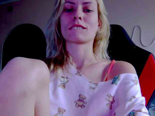 karo131324 webcam