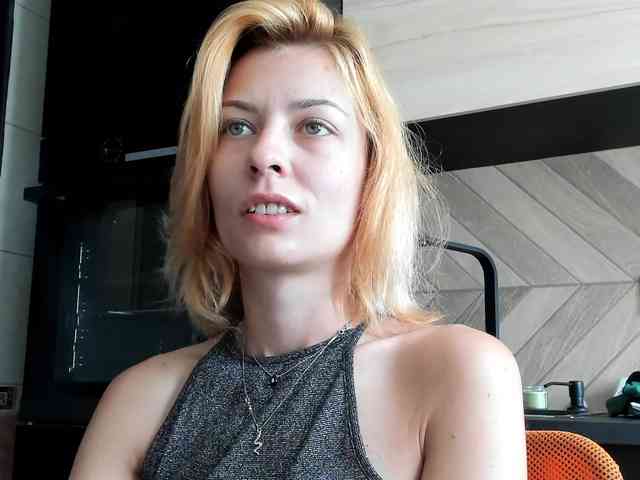 karo131324 webcam