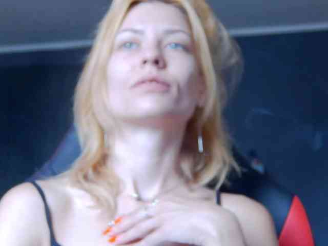 karo131324 webcam