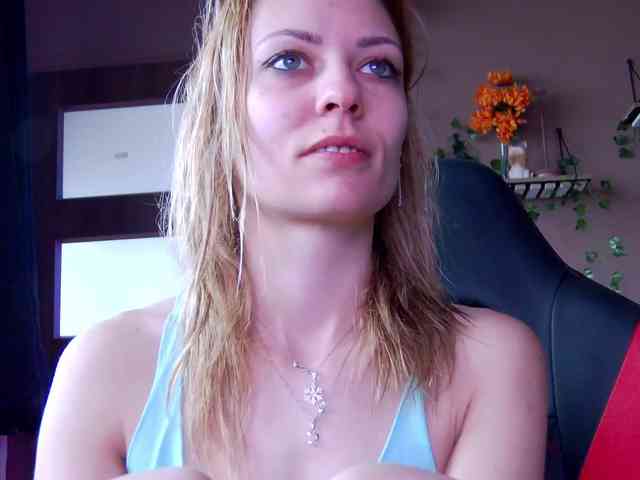 karo131324 webcam