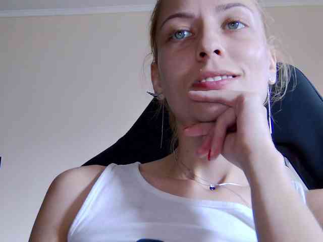 karo131324 webcam