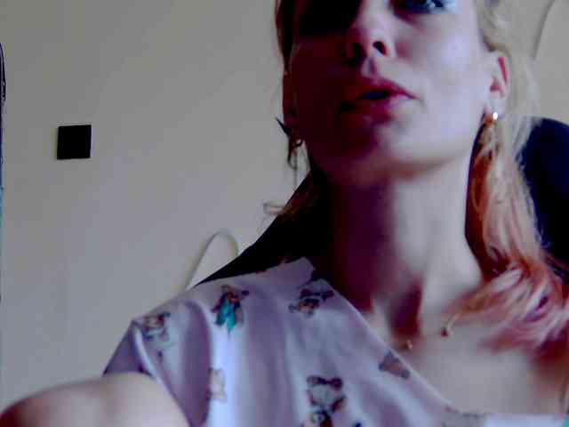 karo131324 webcam