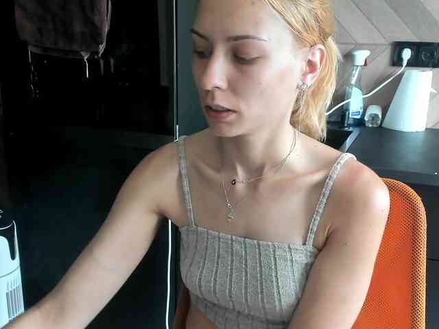 karo131324 webcam
