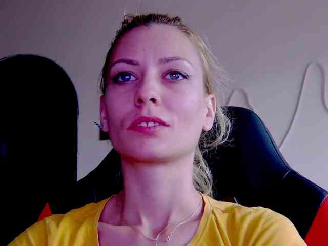 karo131324 webcam