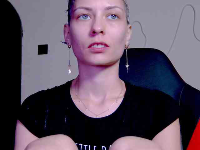 karo131324 webcam