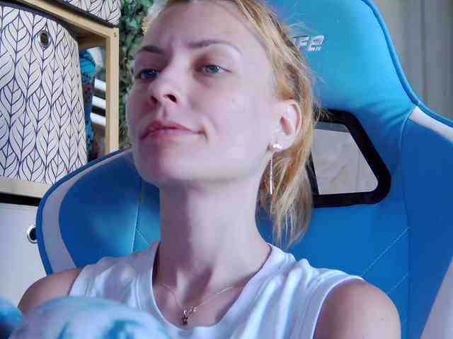 karo131324 webcam