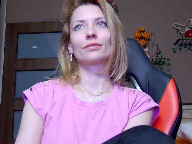 karo131324 webcam