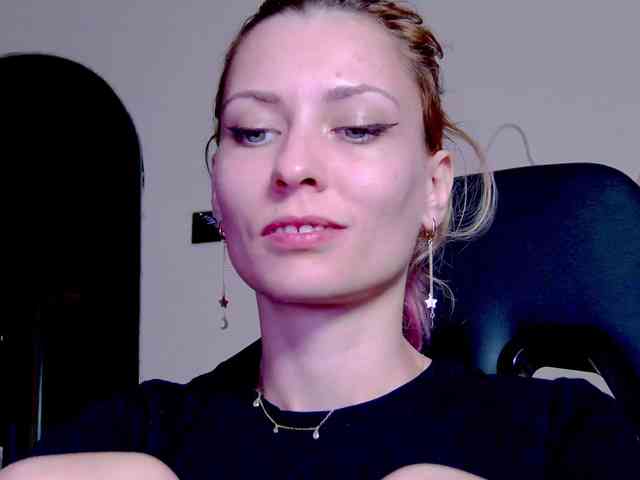 karo131324 webcam