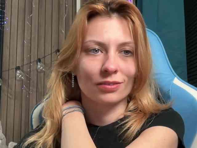 karo131324 Live Webcam on BongaCams