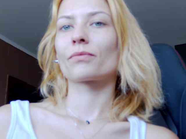 karo131324 webcam