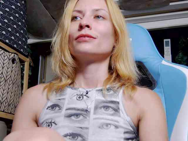 karo131324 webcam