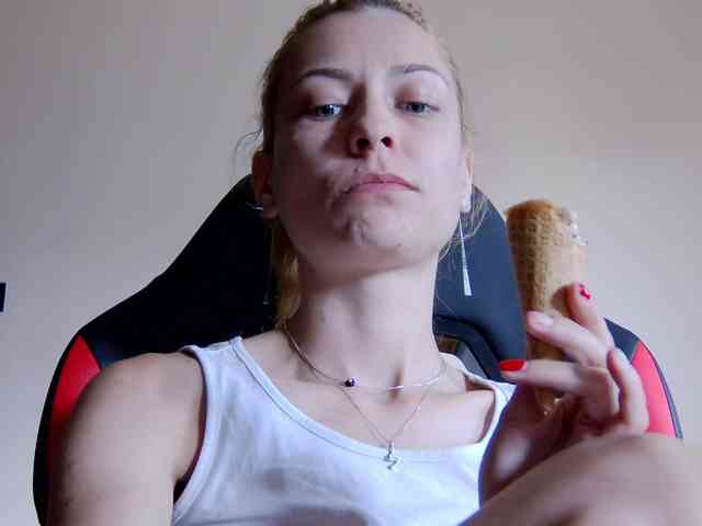 karo131324 webcam