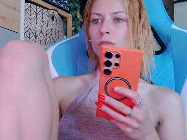 karo131324 webcam