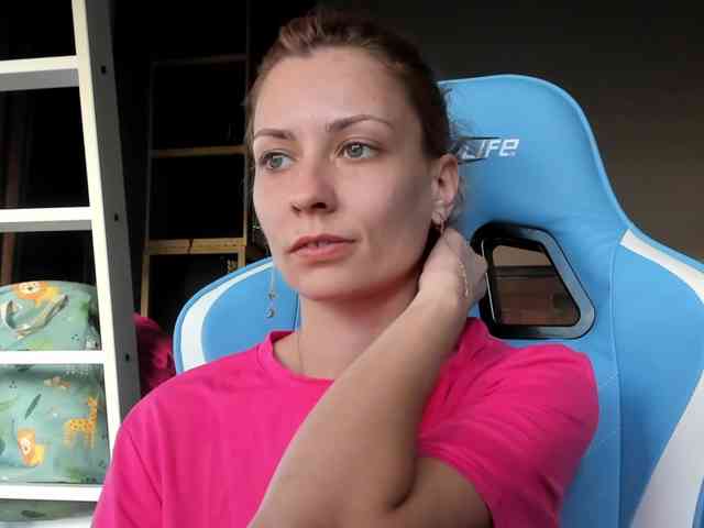 karo131324 webcam