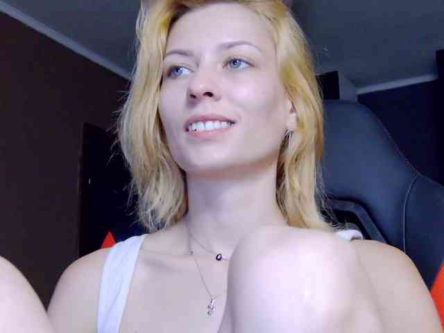 karo131324 webcam
