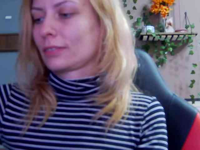 karo131324 webcam