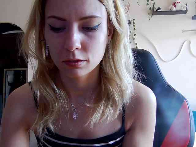 karo131324 webcam
