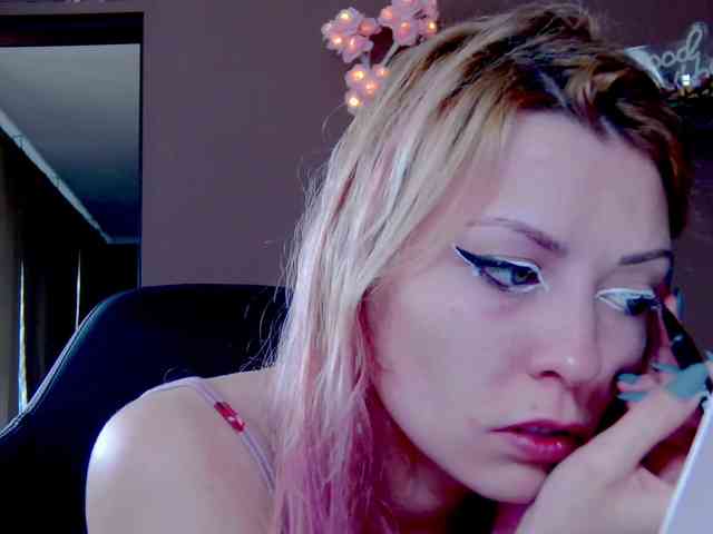 karo131324 webcam