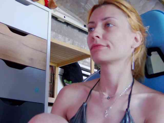 karo131324 webcam