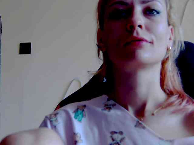 karo131324 webcam