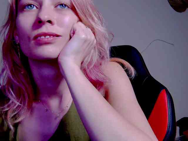 karo131324 webcam