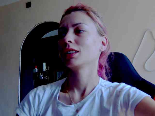 karo131324 webcam