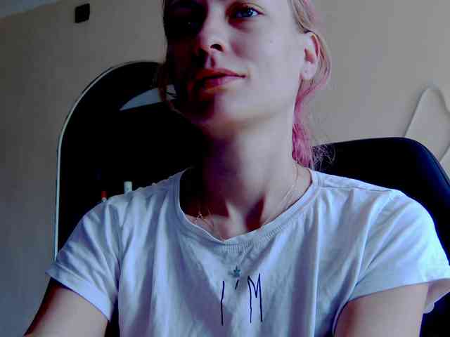karo131324 webcam