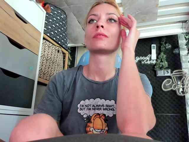karo131324 webcam