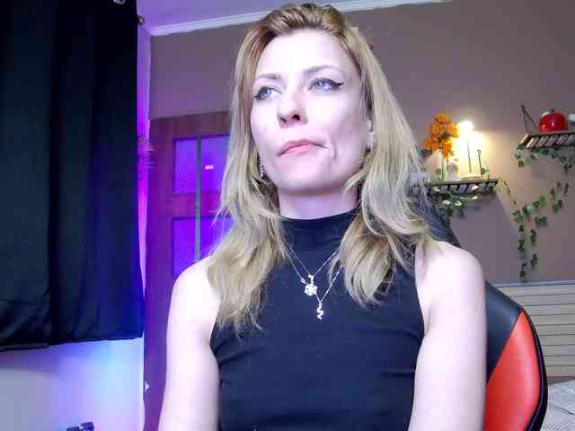 karo131324 webcam