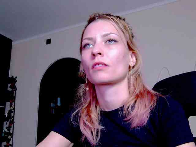 karo131324 webcam