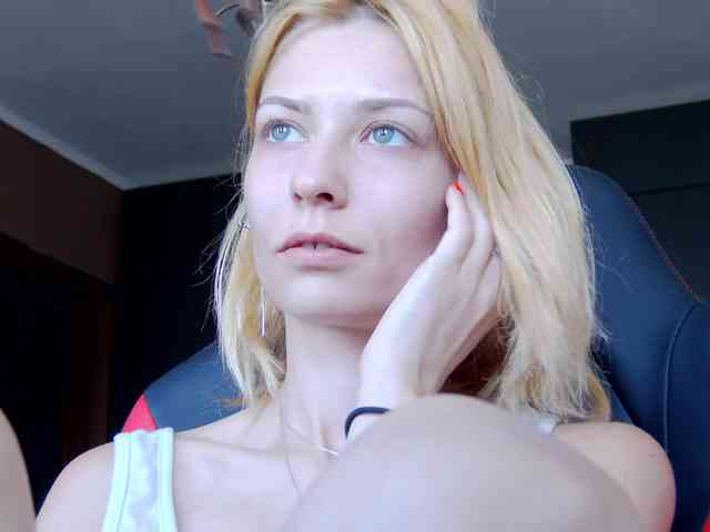 karo131324 webcam