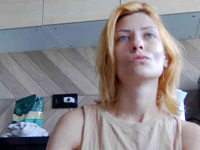 karo131324 webcam