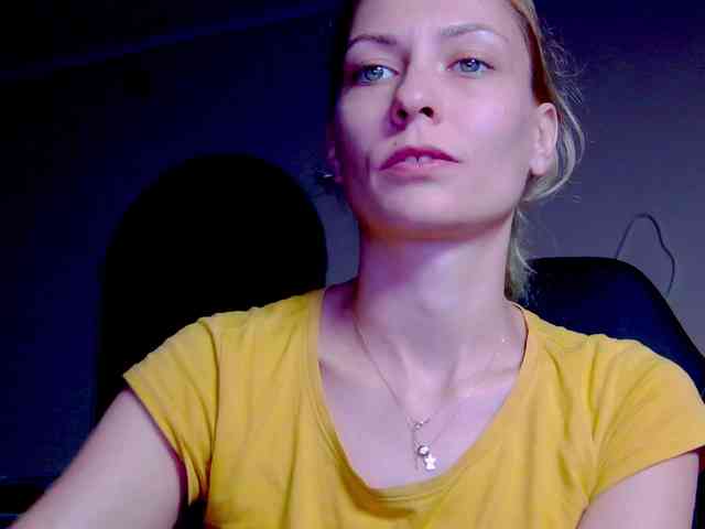 karo131324 webcam